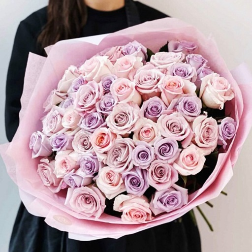 Фото Нежный букет для девочки из 51 розовой розы