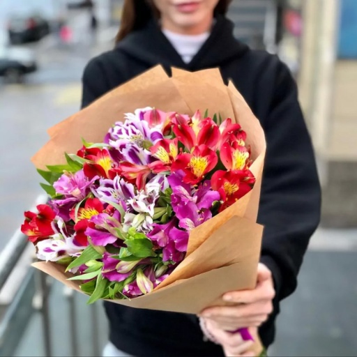 Фото Букет из альстромерий "Лоллипоп"