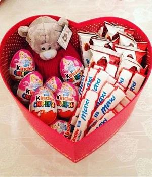 Фото Сердечко с Мишкой и Kinder