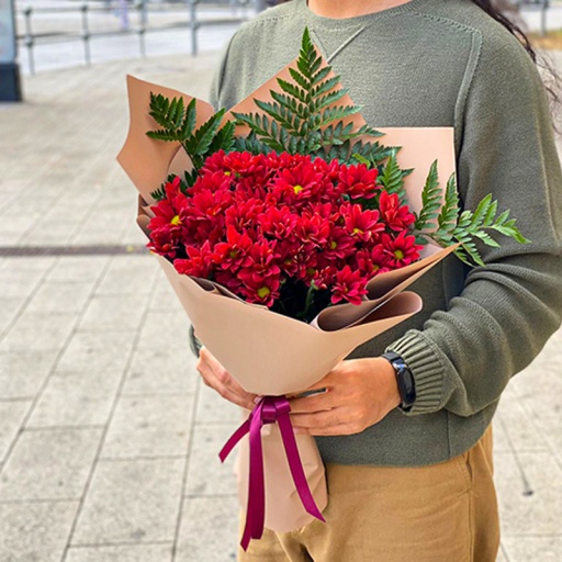 Букет хризантем "Невинный поцелуй"