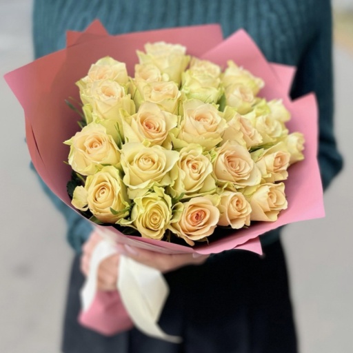 Букет "Оранж Роуз" на международный женский день