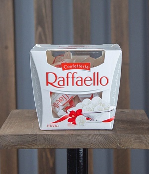 Коробка конфет "Rafaello" Фото Коробка конфет "Rafaello"