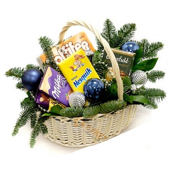 Фото Новогодняя подарочная композиция