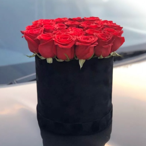 Фото Голландские розы в коробке