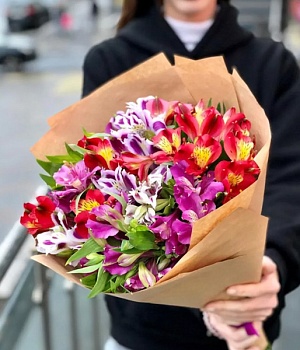 Букет из альстромерий "Лоллипоп"