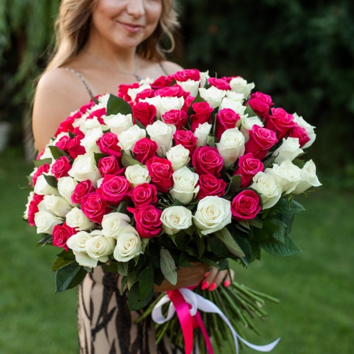 Шикарный букет роз "Розовое нежное небо"