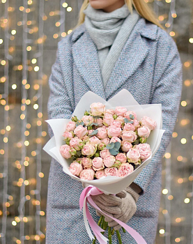 Фото Кустовая роза Бомбастик