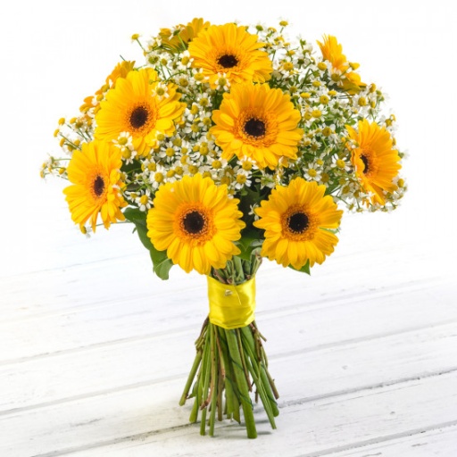 Фото Букет с герберами и ромашками "Солнышко в руках"