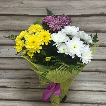 Букет хризантем "Яркое трио" Фото Букет хризантем "Яркое трио"