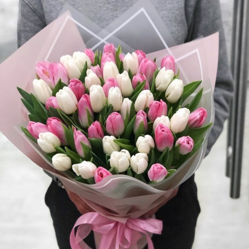 Фото Букет тюльпанов "Розовый и белый микс"