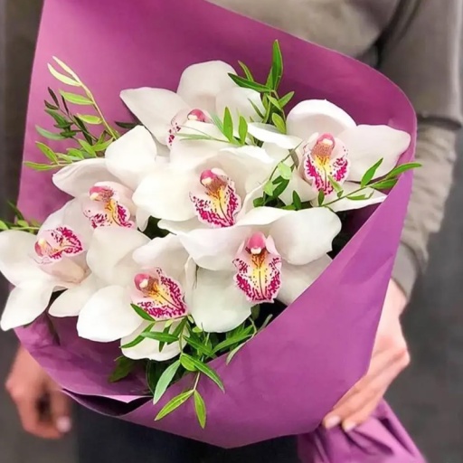 Фото Букет из белых орхидей "Тропиканка"