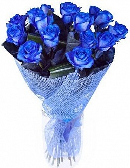 Яркий букет из синих роз