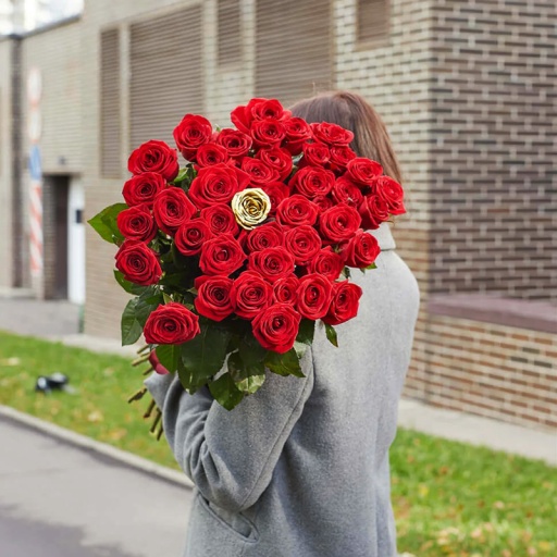Фото Современный шикарный букет "Золото любви"