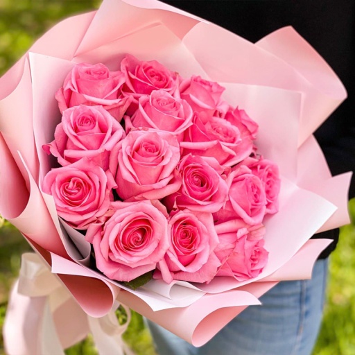 Фото Нежный букет из 15 розовых роз