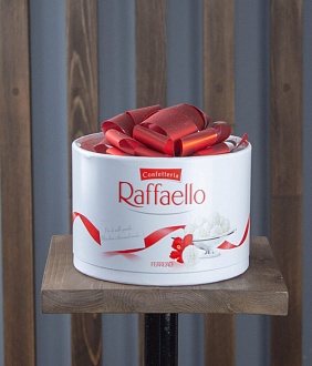 Подарочная коробочка конфет Rafaello
