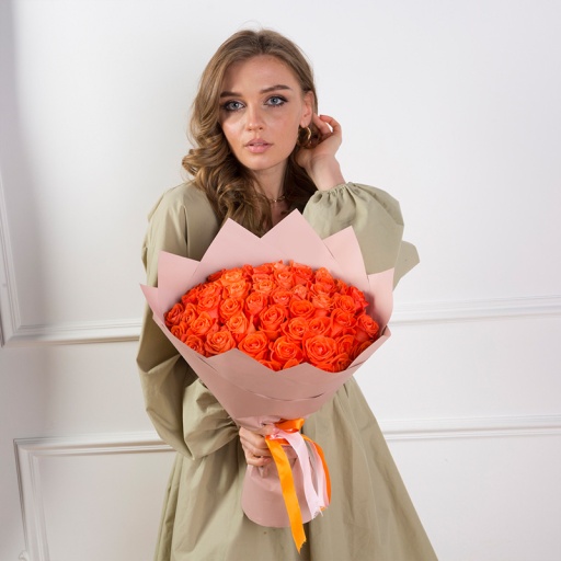 Фото Композиция из роз "Яркий коралл"