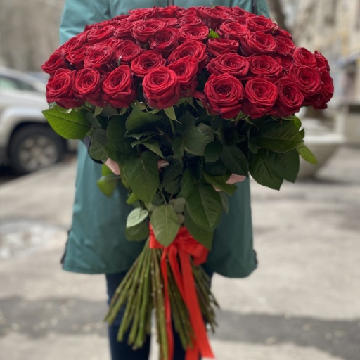 Букет из 101 красной розы