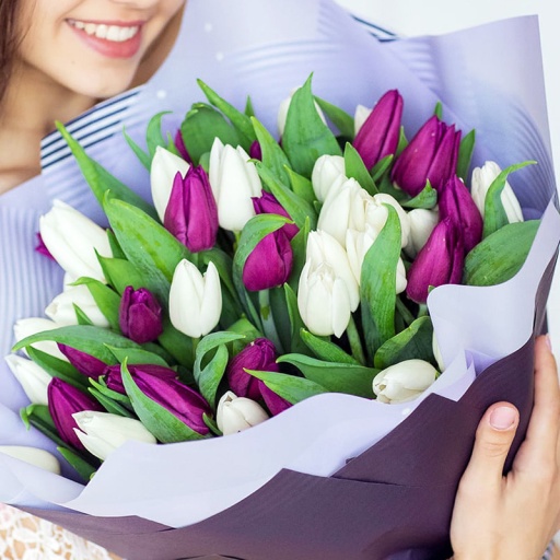 Букет из 51 тюльпана "Первые цветы весны"