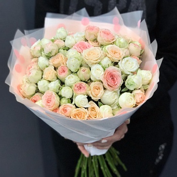 Фото Букет пионовидных роз "Пассаж"