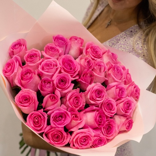 Букет из голландских роз "Розовый этюд"