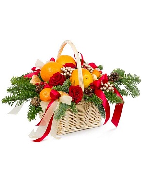 Фото Новогодняя композиция в корзине