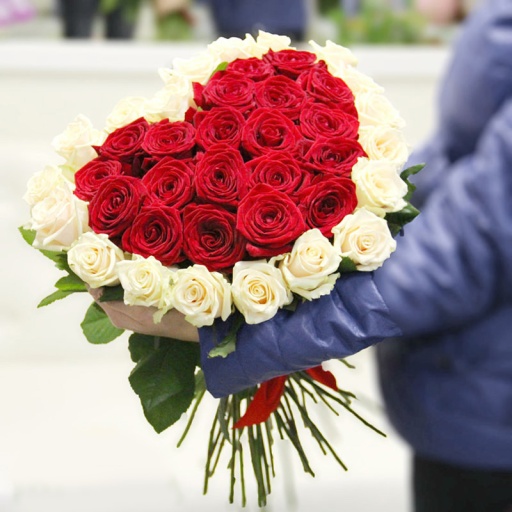 Фото Букет из роз "Романтичное сердце"