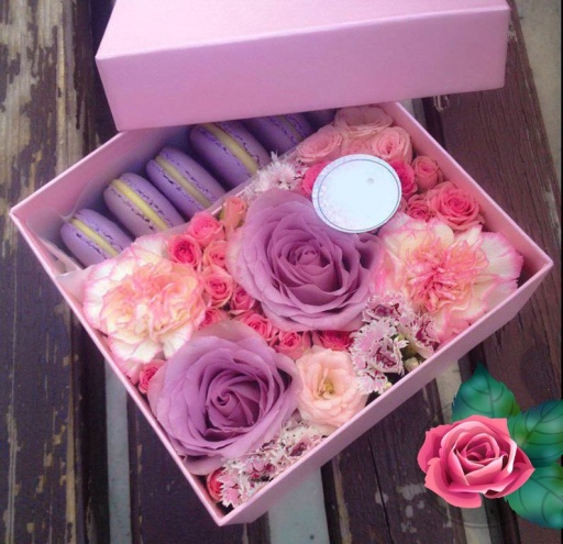 Фото Коробочка с макаронс и цветами №70