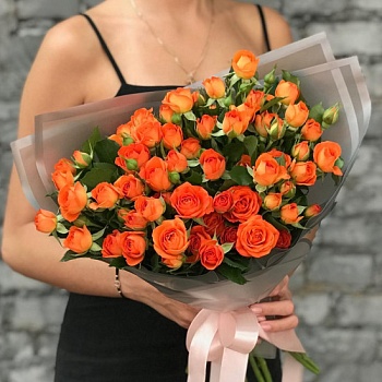 Фото Букет кустовых роз "Кения"