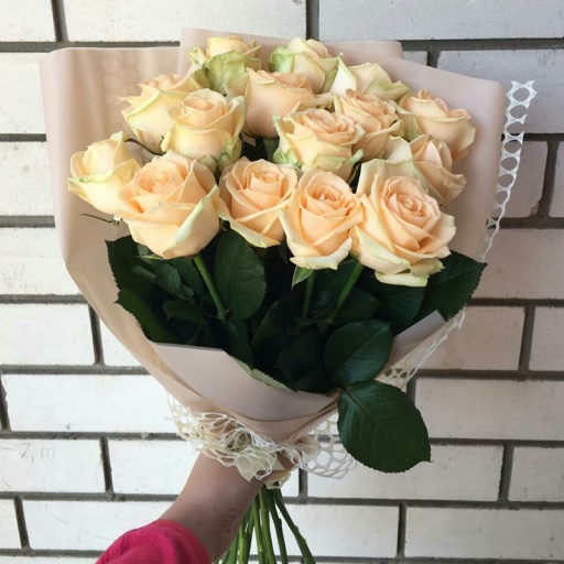 Фото Нежный букет из персиковых роз