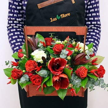 Фото Цветы в кашпо "Ализи"