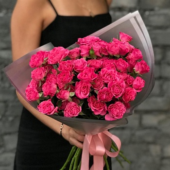 Фото Кустовые розы "Первое свидание"