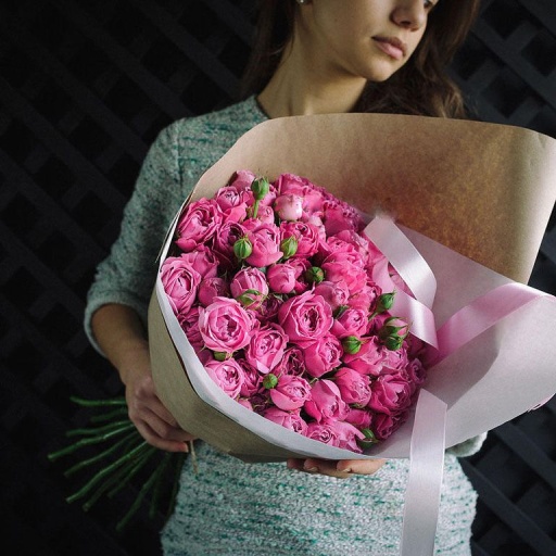 Фото Букет из 39 пионовидных роз