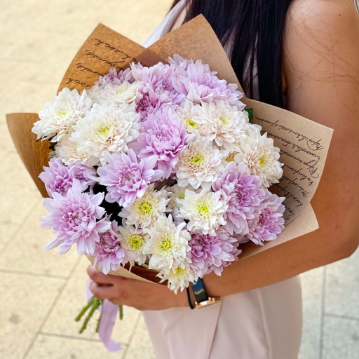 Фото Хризантемы в букете "Розовая лёгкость"