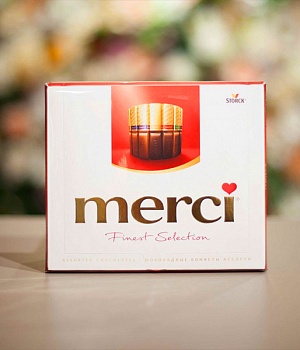 Коробка конфет "Merci"
