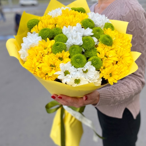 Фото Букет из 15 хризантем на международный женский день