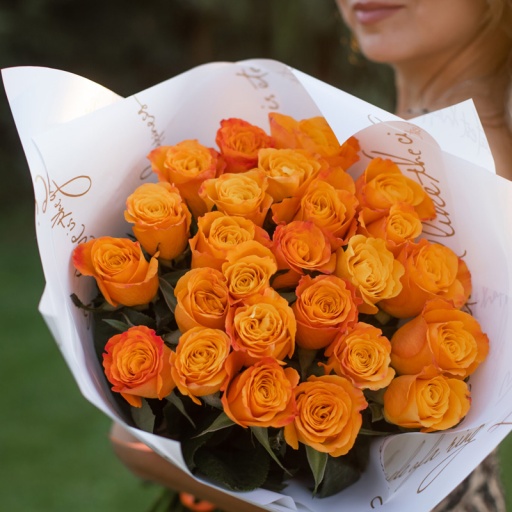 Фото Яркий букет из роз "Сицилия"