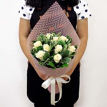 Фото Букет с розами "Воздушное настроение"