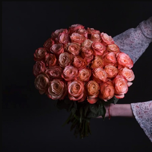 Фото 39 Роз необычного цвета в шикарном букете