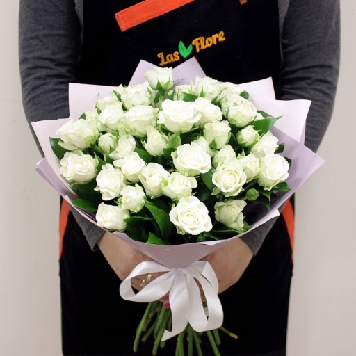 Кустовые розы "Белый ангел"