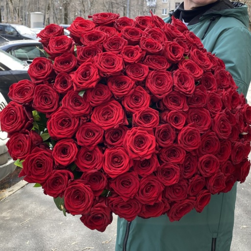 Букет из 101 красной розы