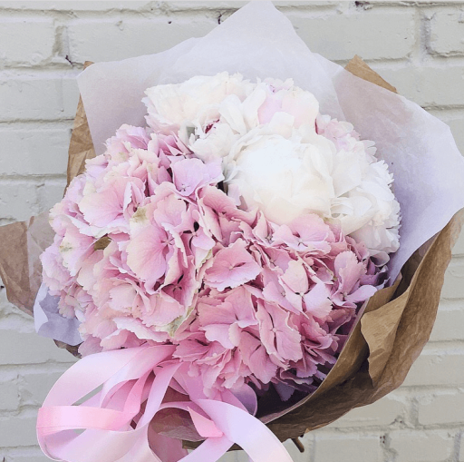 Фото Букет из пионов и гортензий "Ангельский"