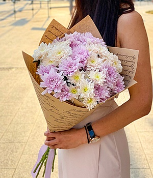 Хризантемы в букете "Розовая лёгкость" Фото Хризантемы в букете "Розовая лёгкость"