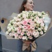 Букет в бело-розовых тонах из 41 кустовой розы