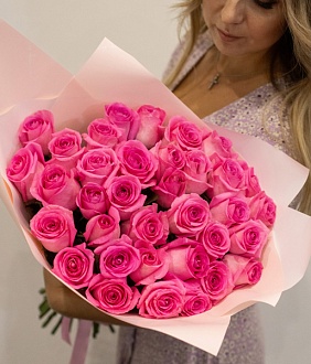 Букет из голландских роз "Розовый этюд"