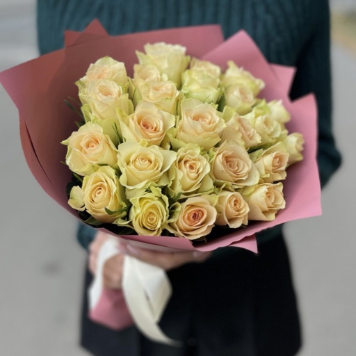 Букет "Оранж Роуз" на международный женский день