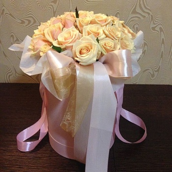 Фото Шляпная коробка "Ваниль"