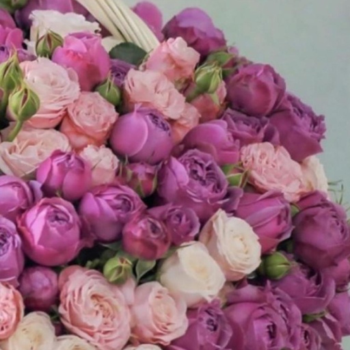 Фото Корзина с пионовидными розами "Шамбала"