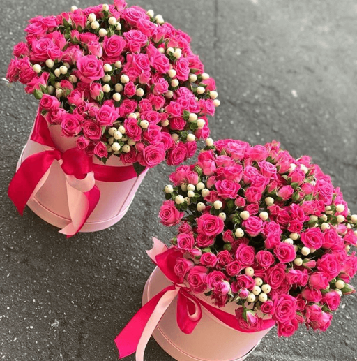 Фото Розы в коробке "Таинственный поклонник"