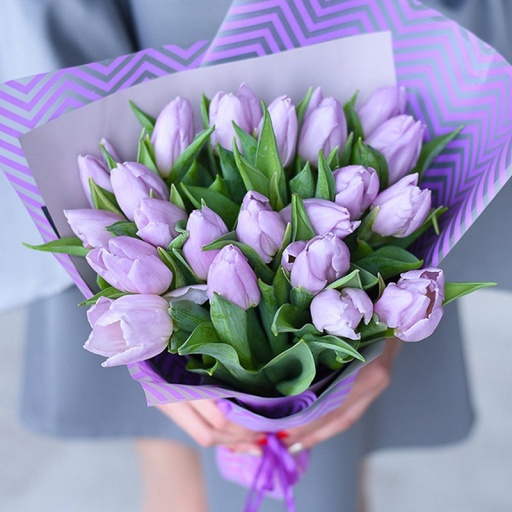 25 Тюльпанов нежного цвета