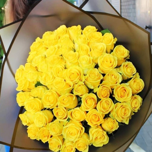 69 Желтых роз в ярком букете
